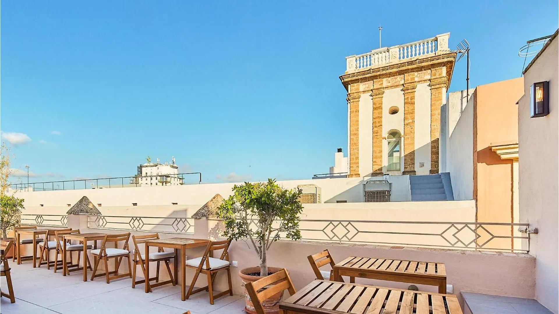 Awesome Apartment In Cadiz With Kitchen 0*,  Ισπανία